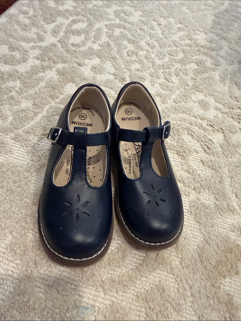 Footmates Classic T-Strap Mary Jane Shoes in Navy